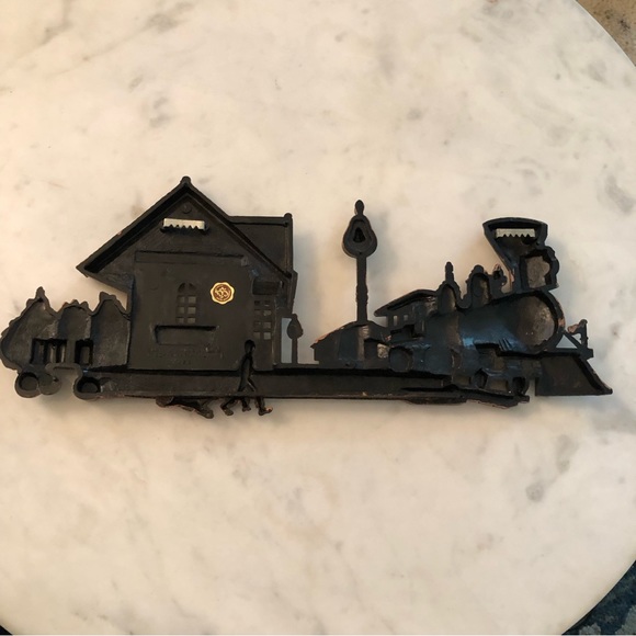 Coppercraft Guild 1966 Spring Valley Train Station - Picture 4 of 7